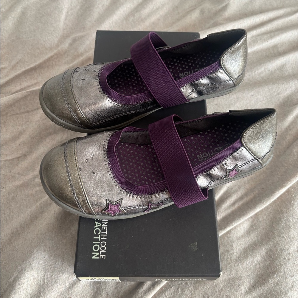 Kenneth Cole Reaction Silver and Purple Flats with Mary Jane Strap